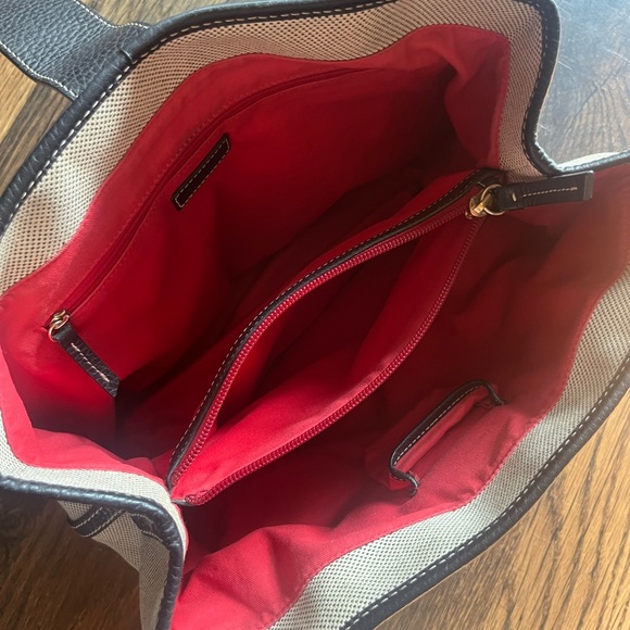 Dooney & Bourke Shoulder Tote Bag Canvas & Leather and id holder - Picture 5 of 11